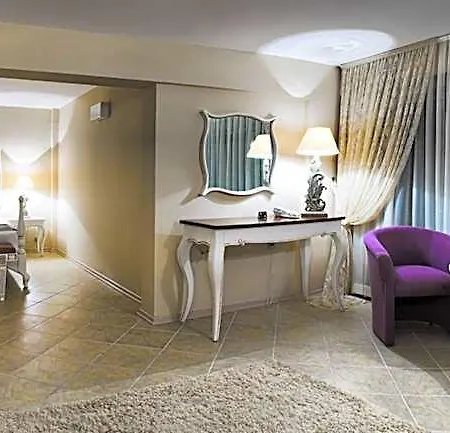Lavista Boutique Kusadası